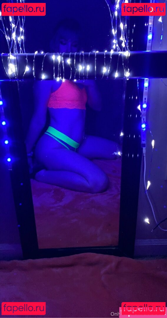 indierose0 / itstheindierose Onlyfans Photo Gallery 