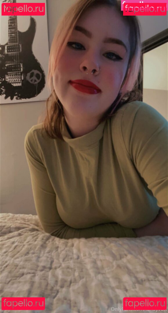 indierose0 / itstheindierose Onlyfans Photo Gallery 