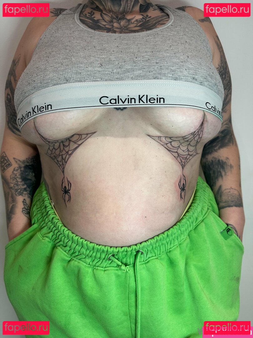 eatsleeppeachrepeatfree / eatsleeprace Onlyfans Photo Gallery 