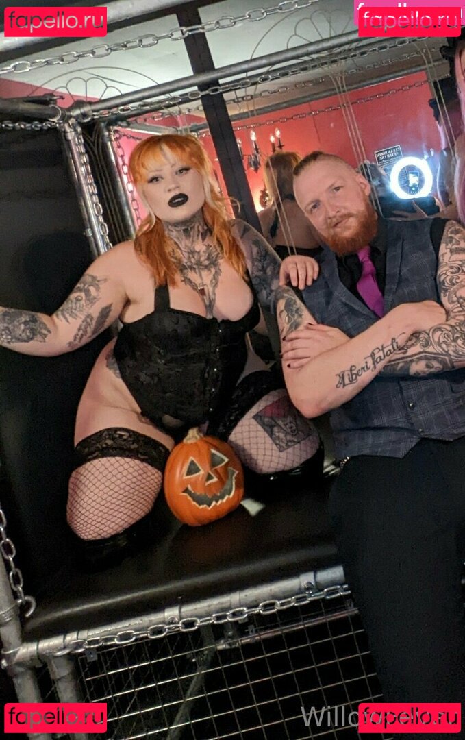 eatsleeppeachrepeatfree / eatsleeprace Onlyfans Photo Gallery 