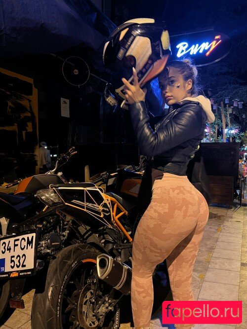 gizemsavagex Onlyfans Photo Gallery 