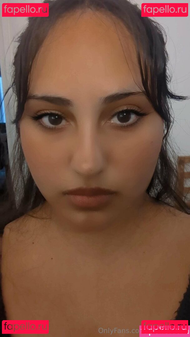 yeahitsevie Onlyfans Photo Gallery 