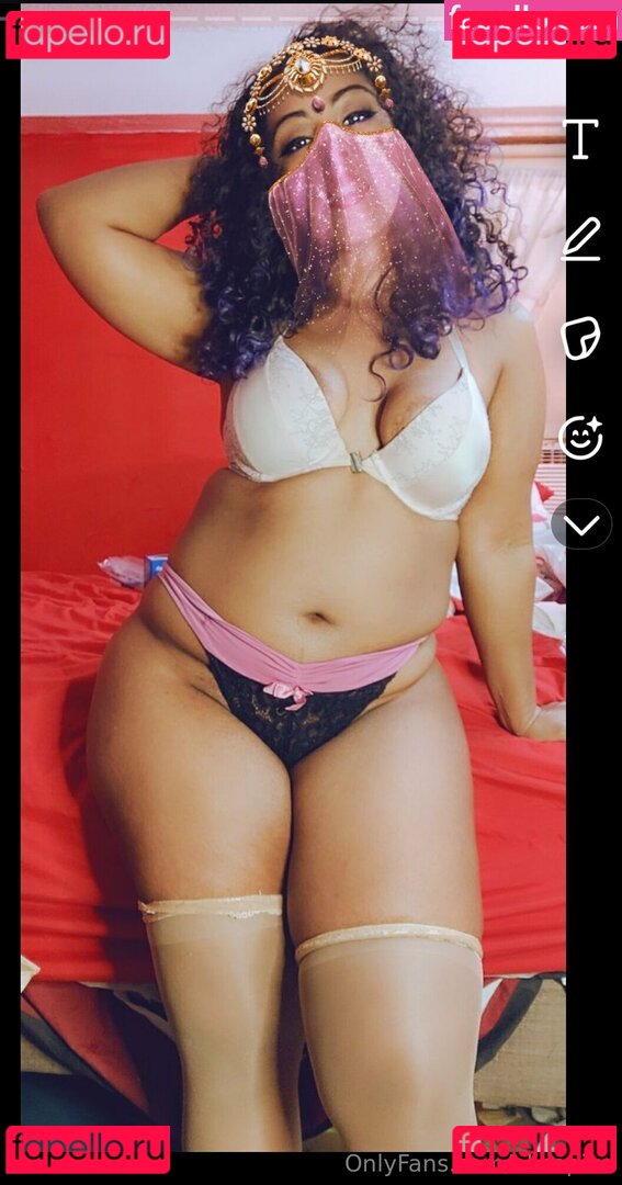 alicepika Onlyfans Photo Gallery 