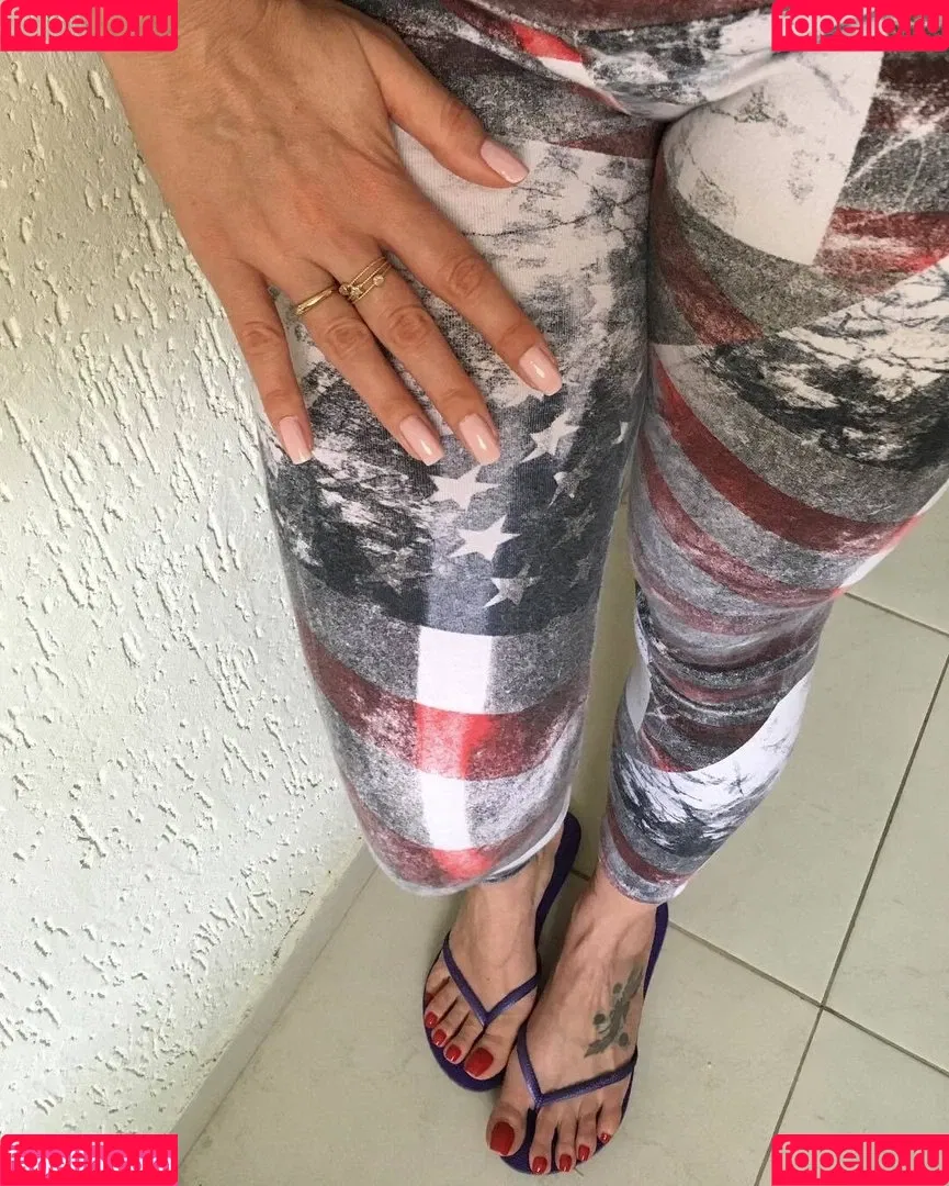 Goddess Grazi Onlyfans Photo Gallery 