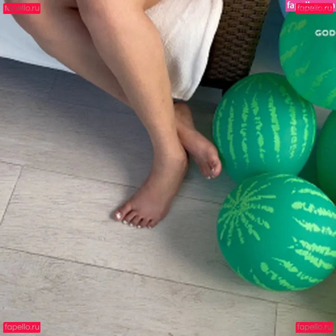 Goddess Grazi Onlyfans Photo Gallery 