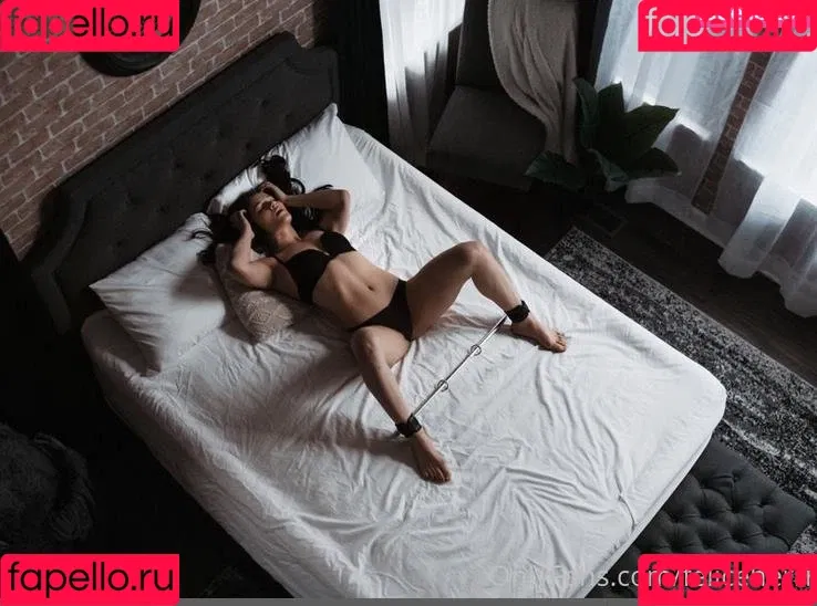 Felice Herrig Onlyfans Photo Gallery 