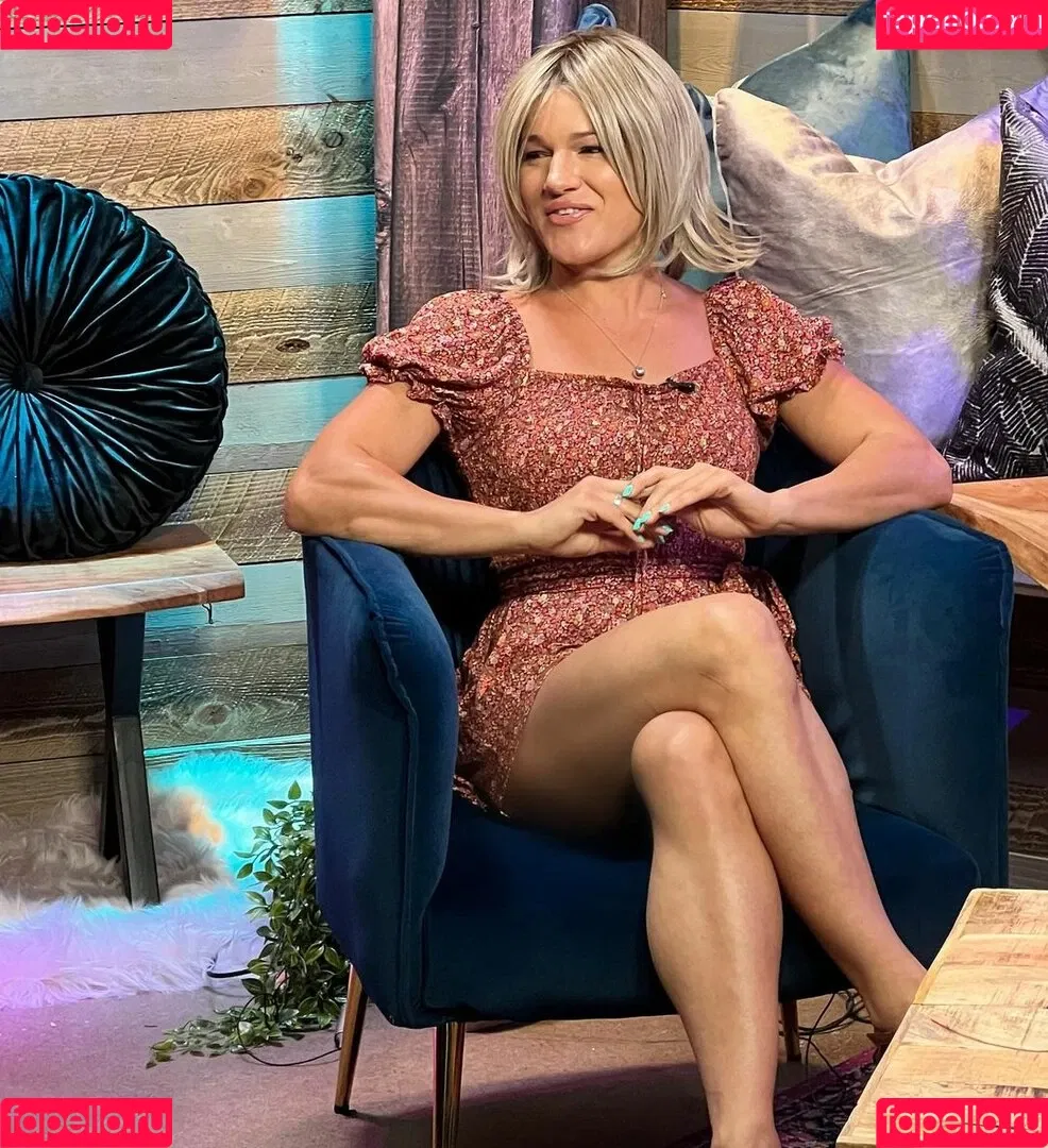 Felice Herrig Onlyfans Photo Gallery 