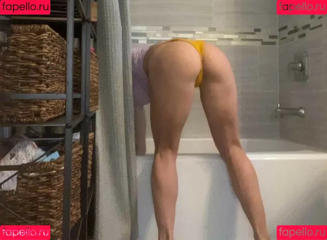 Felice Herrig Onlyfans Photo Gallery 
