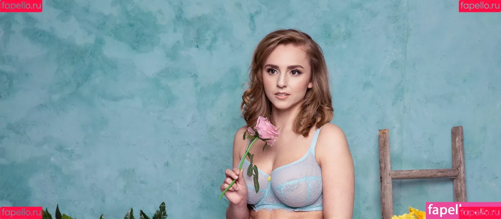 Hannah Witton Onlyfans Photo Gallery 