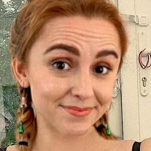 Hannah Witton Onlyfans Photo Gallery 