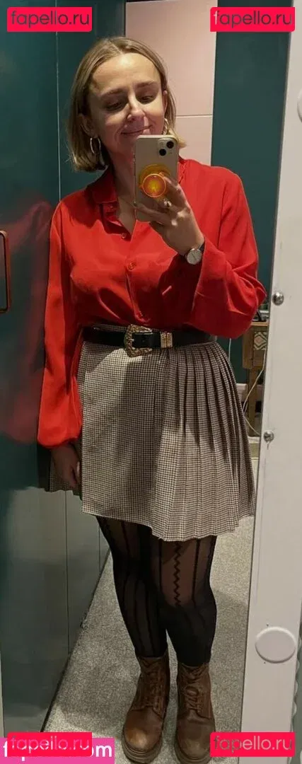 Hannah Witton Onlyfans Photo Gallery 