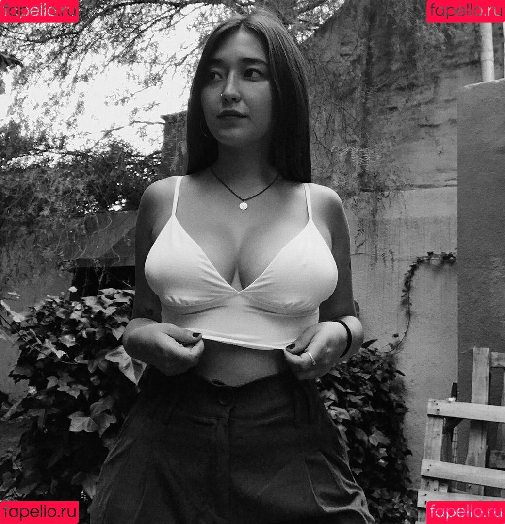 valemarochi Onlyfans Photo Gallery 