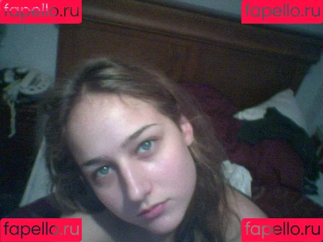 Leelee Sobieski Onlyfans Photo Gallery 