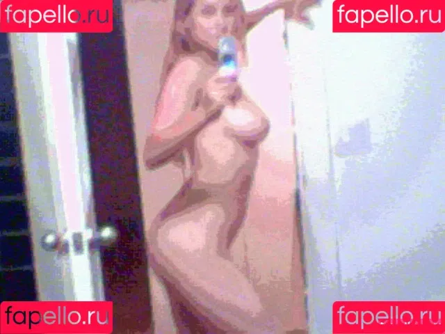 Leelee Sobieski Onlyfans Photo Gallery 