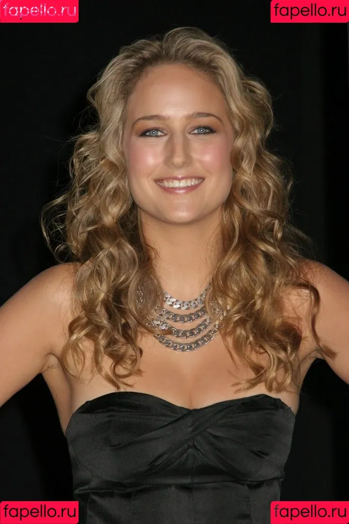 Leelee Sobieski Onlyfans Photo Gallery 