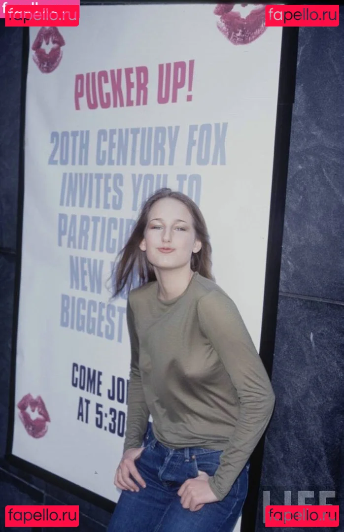 Leelee Sobieski Onlyfans Photo Gallery 