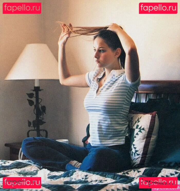 Leelee Sobieski Onlyfans Photo Gallery 