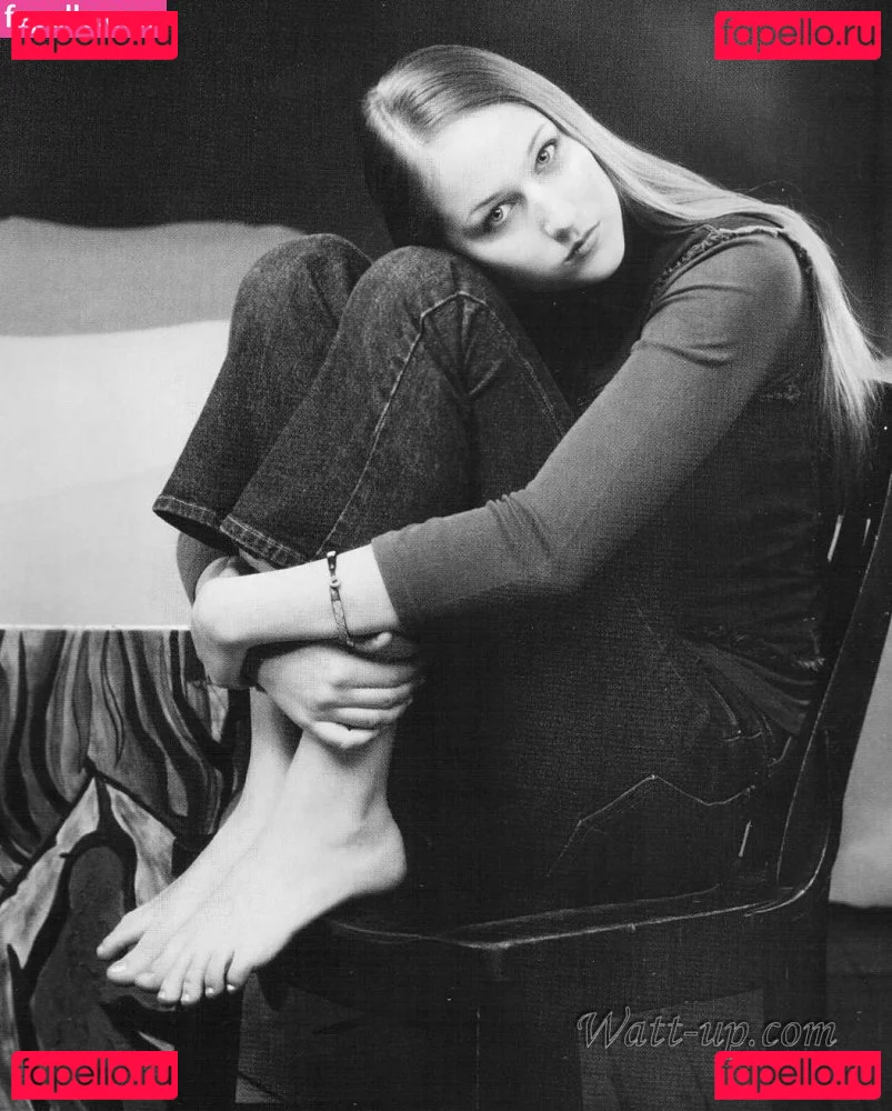 Leelee Sobieski Onlyfans Photo Gallery 