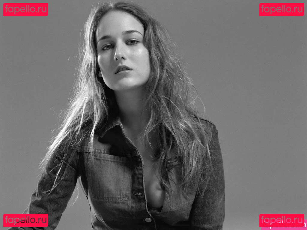 Leelee Sobieski Onlyfans Photo Gallery 