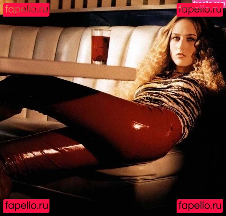 Leelee Sobieski Onlyfans Photo Gallery 