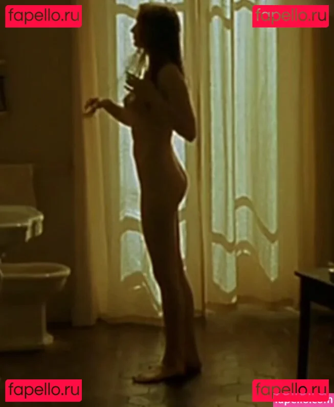 Leelee Sobieski Onlyfans Photo Gallery 