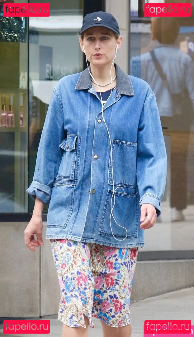 Leelee Sobieski Onlyfans Photo Gallery 