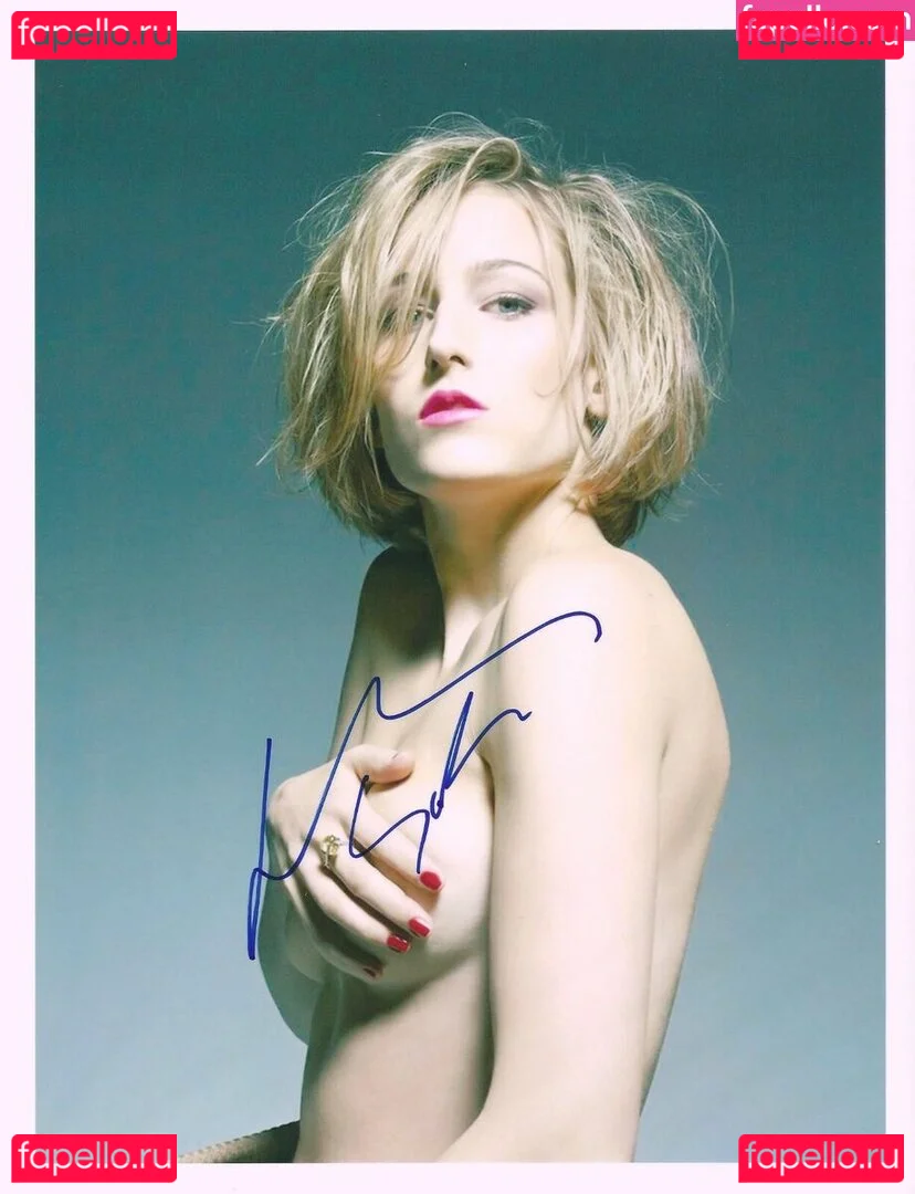 Leelee Sobieski Onlyfans Photo Gallery 