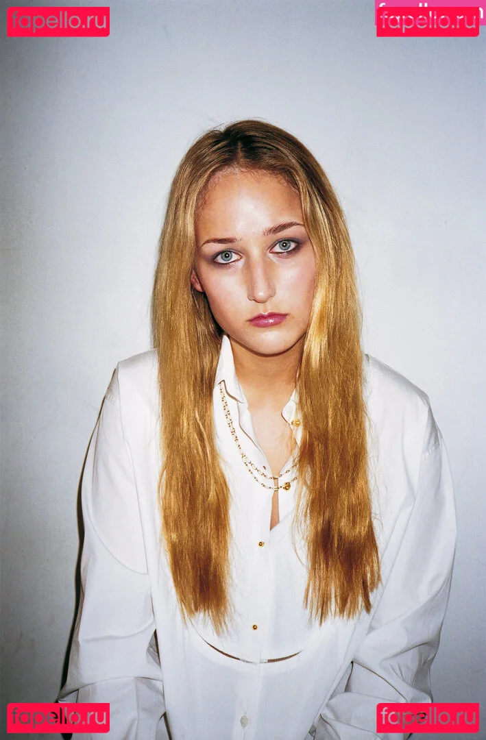 Leelee Sobieski Onlyfans Photo Gallery 