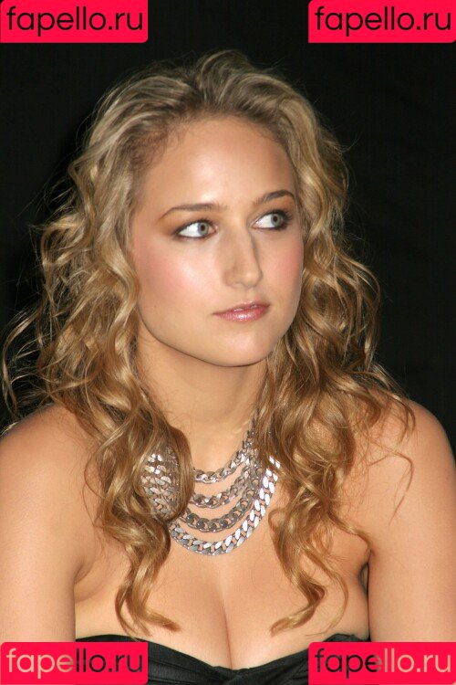 Leelee Sobieski Onlyfans Photo Gallery 