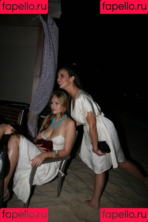 Leelee Sobieski Onlyfans Photo Gallery 