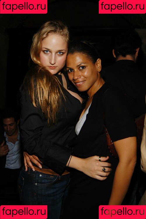 Leelee Sobieski Onlyfans Photo Gallery 