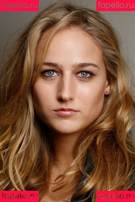 Leelee Sobieski Onlyfans Photo Gallery 