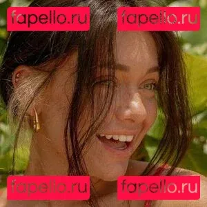 Tabitha Swatosh Onlyfans Photo Gallery 