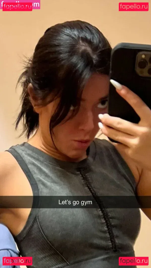 Tabitha Swatosh Onlyfans Photo Gallery 