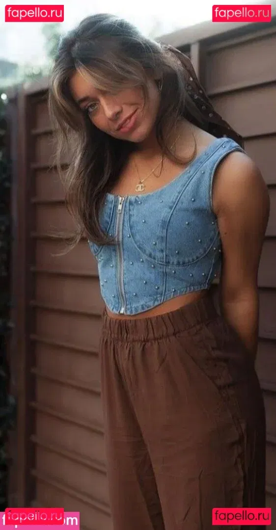 Tabitha Swatosh Onlyfans Photo Gallery 