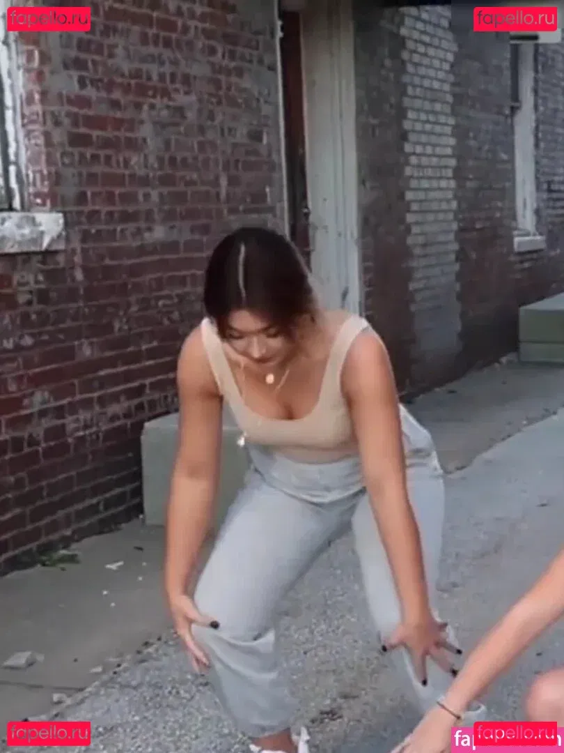 Tabitha Swatosh Onlyfans Photo Gallery 