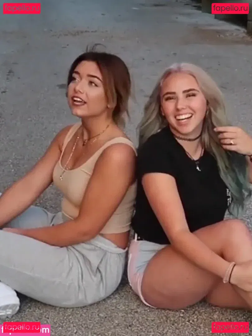 Tabitha Swatosh Onlyfans Photo Gallery 