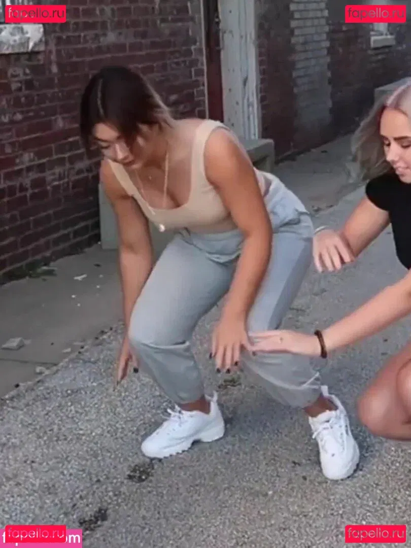 Tabitha Swatosh Onlyfans Photo Gallery 