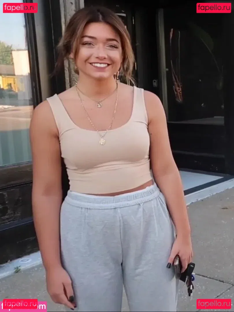 Tabitha Swatosh Onlyfans Photo Gallery 