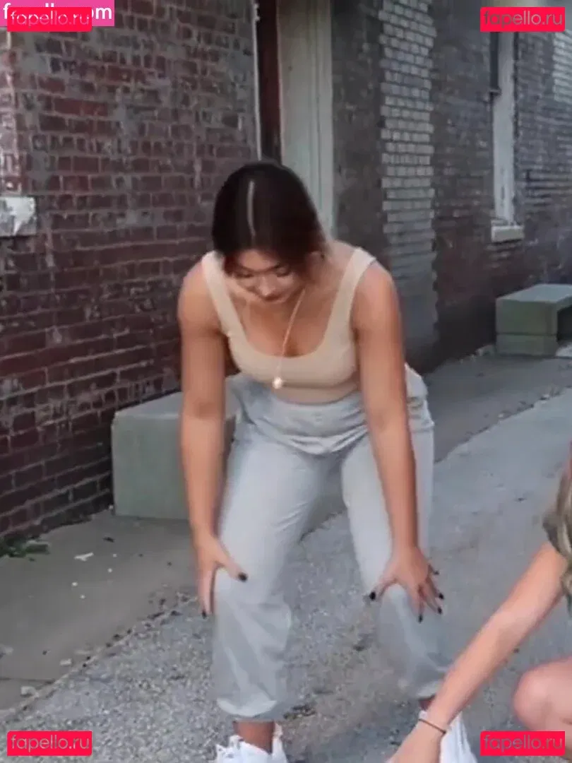 Tabitha Swatosh Onlyfans Photo Gallery 