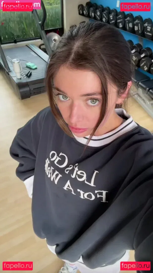 Tabitha Swatosh Onlyfans Photo Gallery 