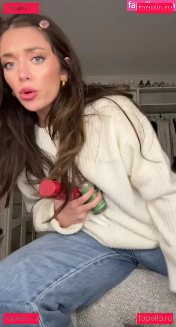 Tabitha Swatosh Onlyfans Photo Gallery 