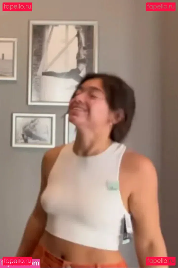 Tabitha Swatosh Onlyfans Photo Gallery 