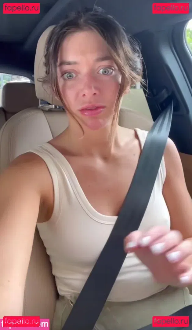 Tabitha Swatosh Onlyfans Photo Gallery 