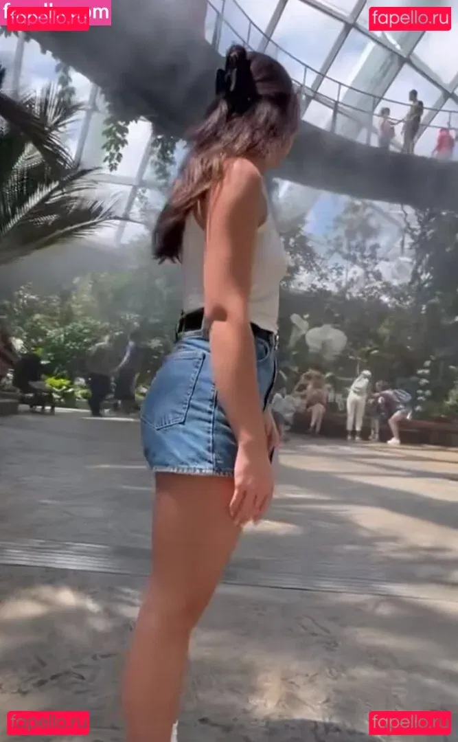 Tabitha Swatosh Onlyfans Photo Gallery 