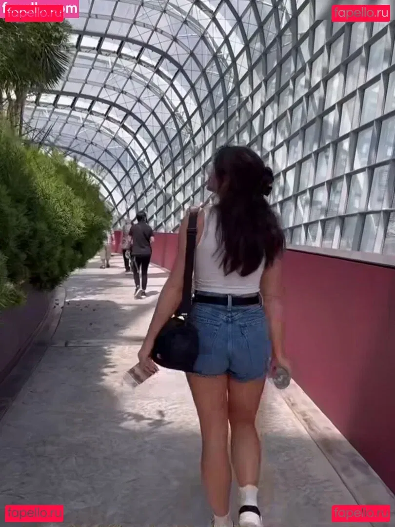 Tabitha Swatosh Onlyfans Photo Gallery 