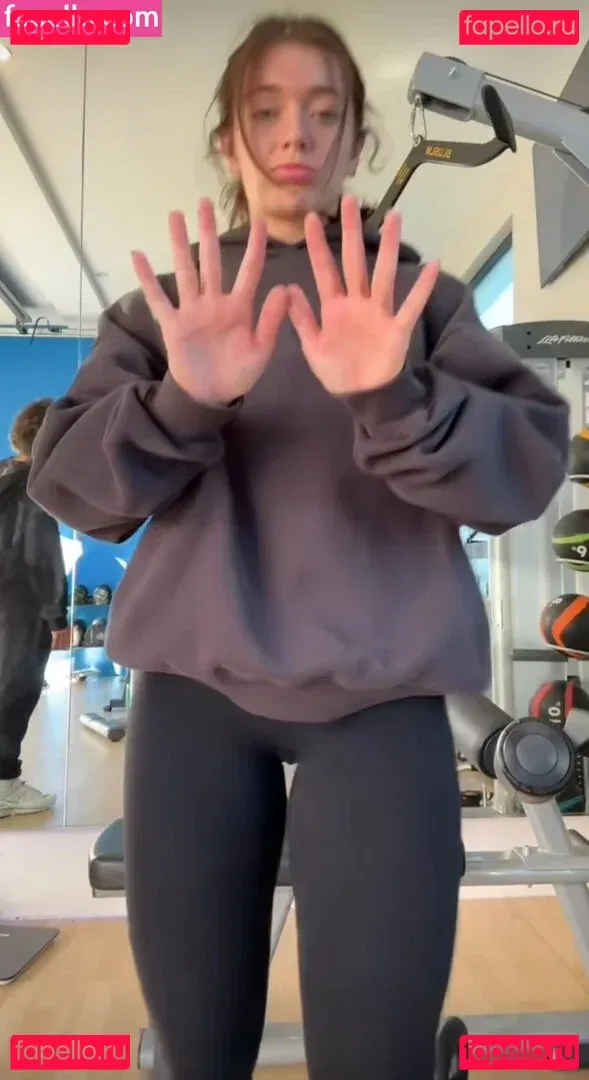 Tabitha Swatosh Onlyfans Photo Gallery 