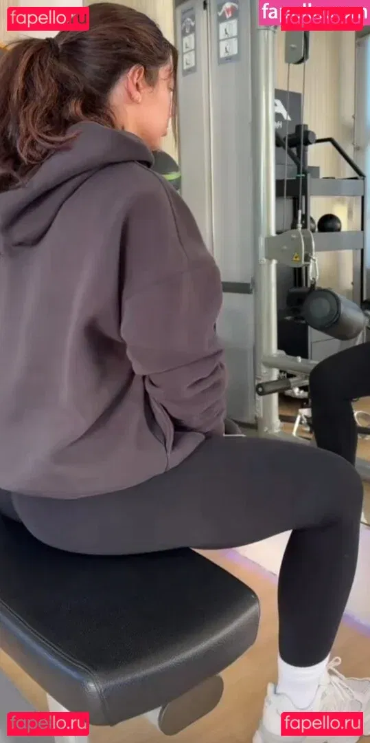 Tabitha Swatosh Onlyfans Photo Gallery 