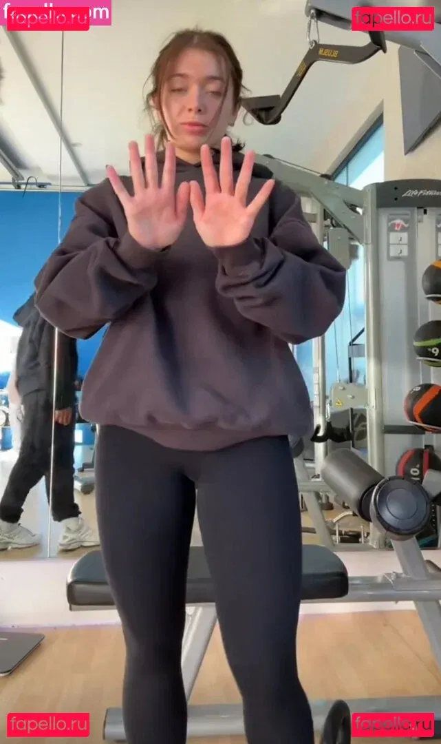 Tabitha Swatosh Onlyfans Photo Gallery 