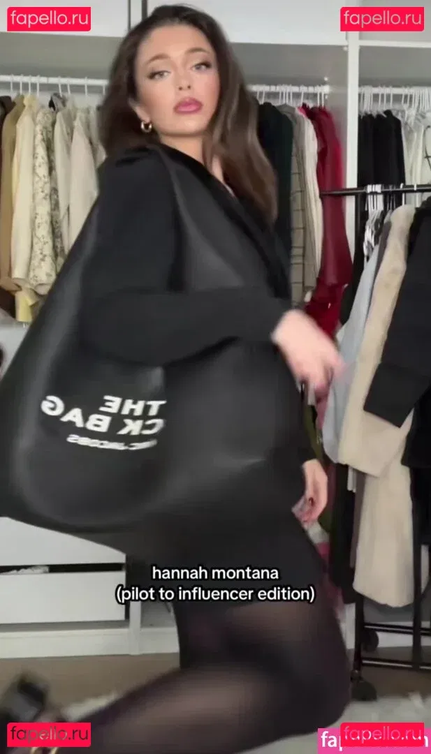 Tabitha Swatosh Onlyfans Photo Gallery 